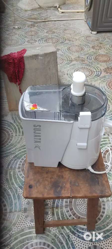 Sujatha juicer mixer
