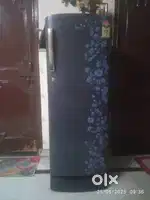 Samaung floural fridge in mint condition