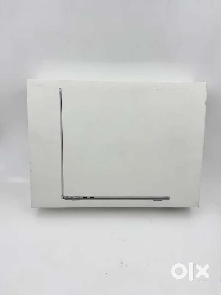 Sealed Box MacBook Air M4 13.6inch 256GB/16GB Silver (Brand New)