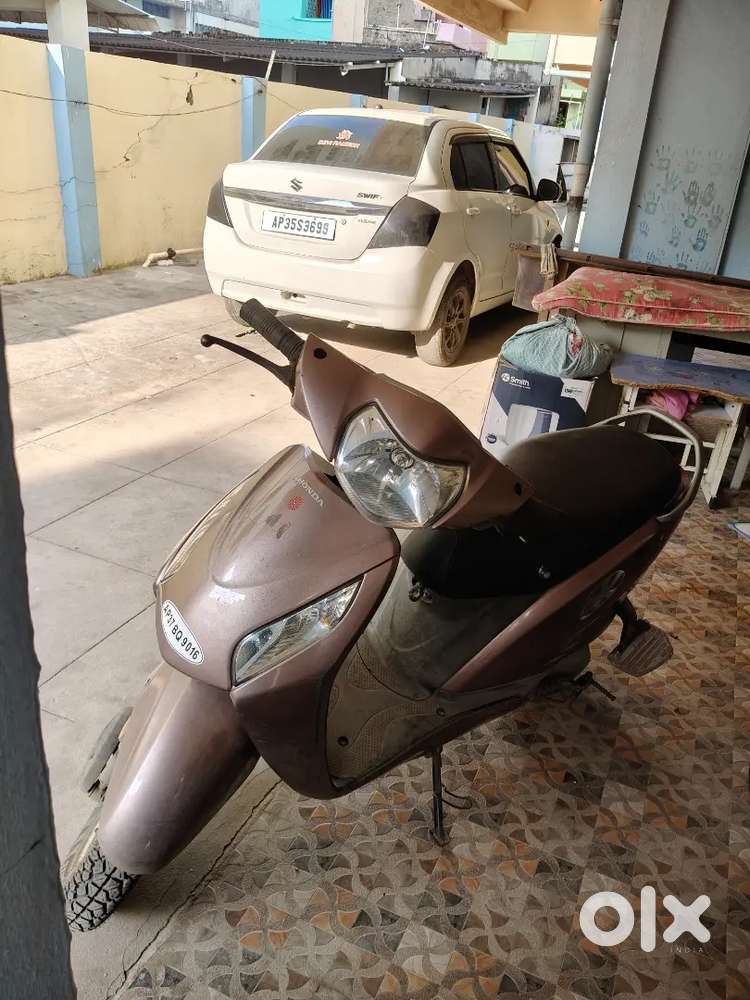 Petrol scooter