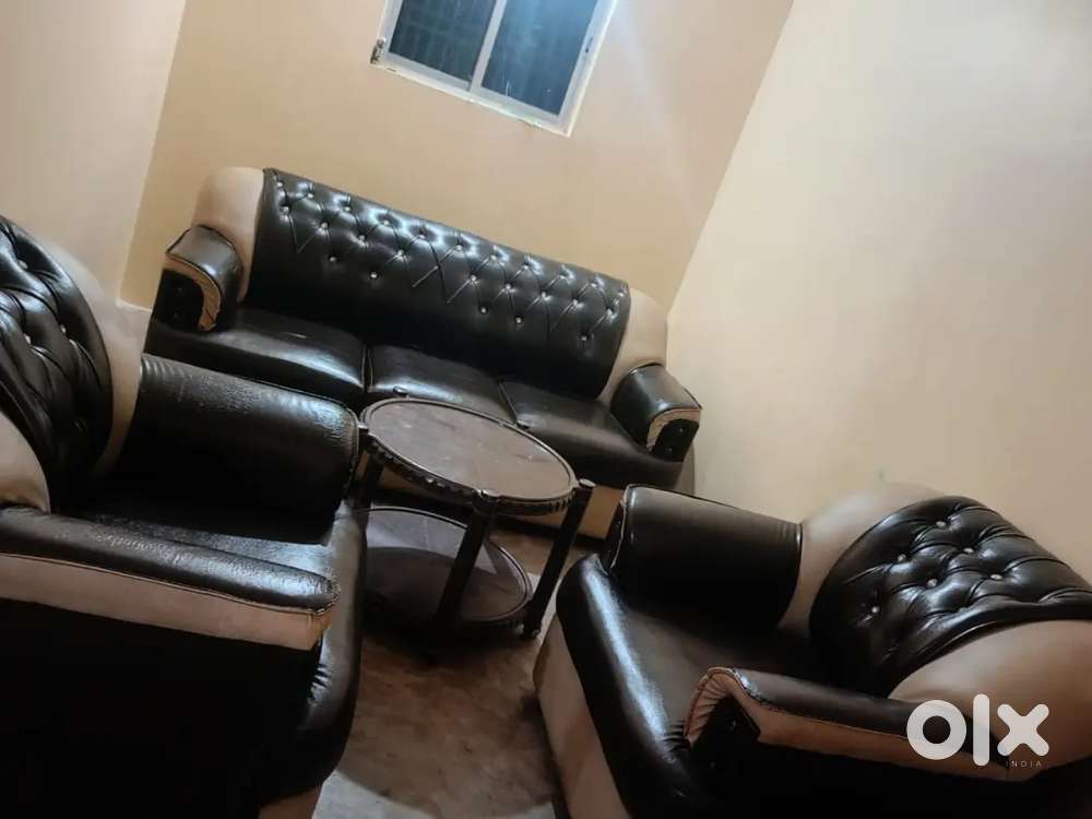 SELL SOFA SET