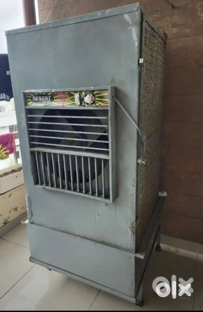 BIG COOLER (BIG SIZE AND VERY SOLID)