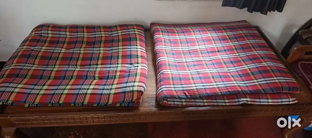 Cotten mattres 6 months old new cundition