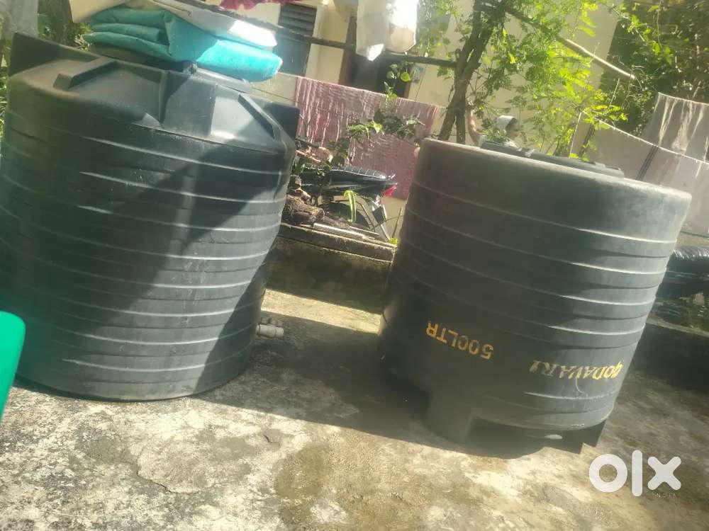 दोन पाणी टाकी 500 लिटर आहे
