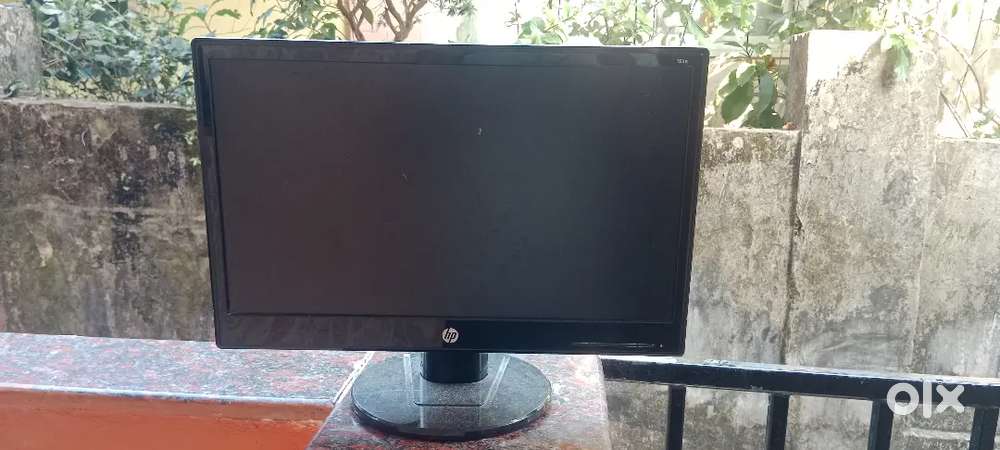 Monitor (Screen)