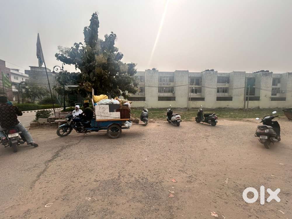 Commercial plot for sale in Gillco Palms