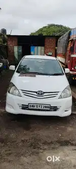 Toyota Innova 2011