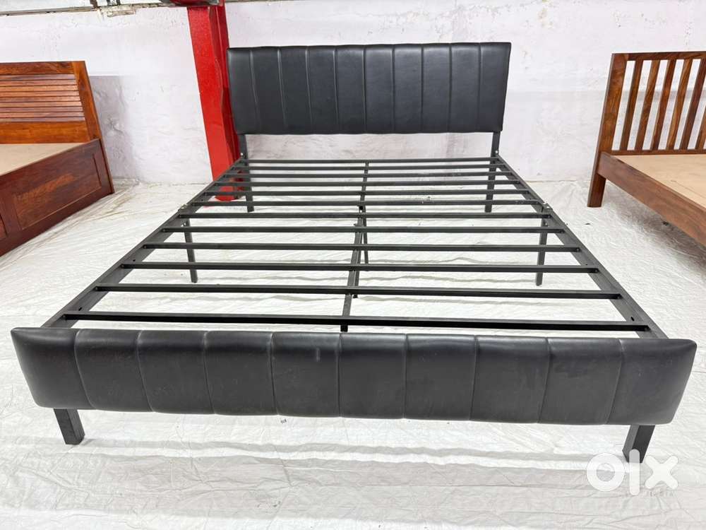 HOME EDZE METAL FURNITURE :Alaska Metal Queen bed without Storage sale