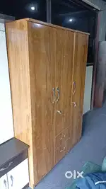 3 door wardrobe for sale With mirror