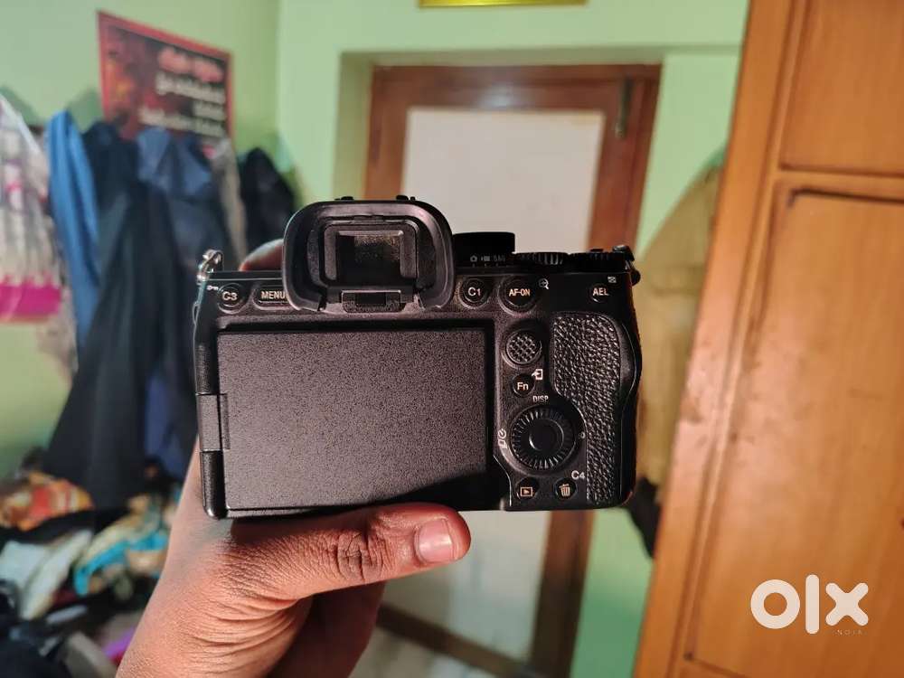 Sony 7m4 camera for sale very good condition