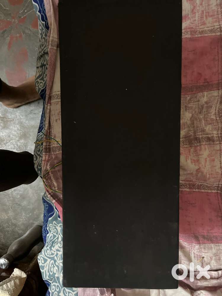 Centar box 8 ohmes  100 wats