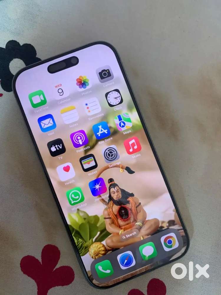 *iPhone 16 Pro* (eSIM)
128GB - Natural Titanium

Includes