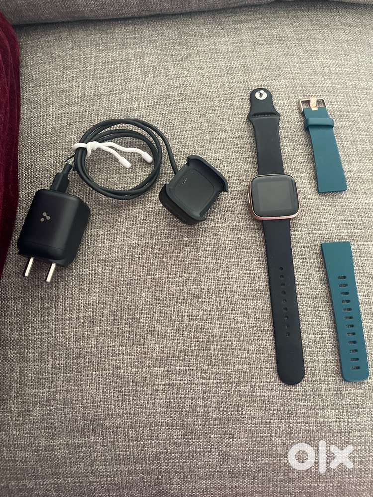 Fitbit versa 2 (smart watch) for sale!