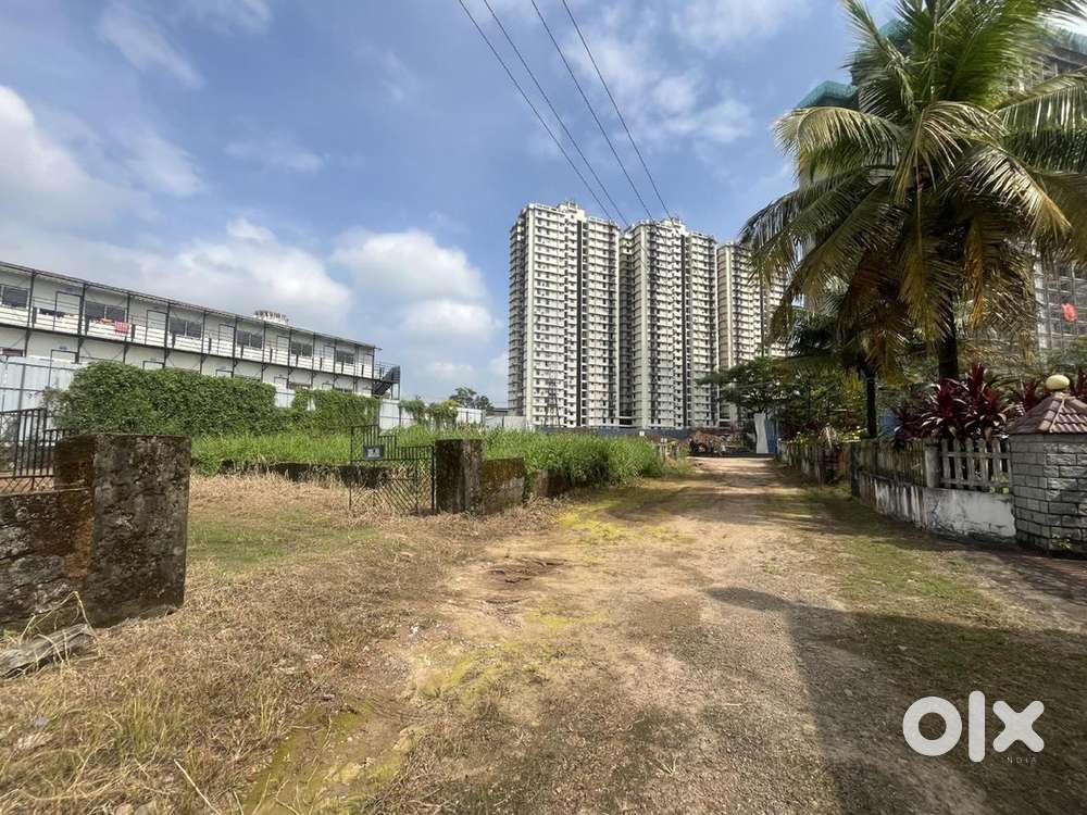 Vyttila 10 cent posh residential land for sale