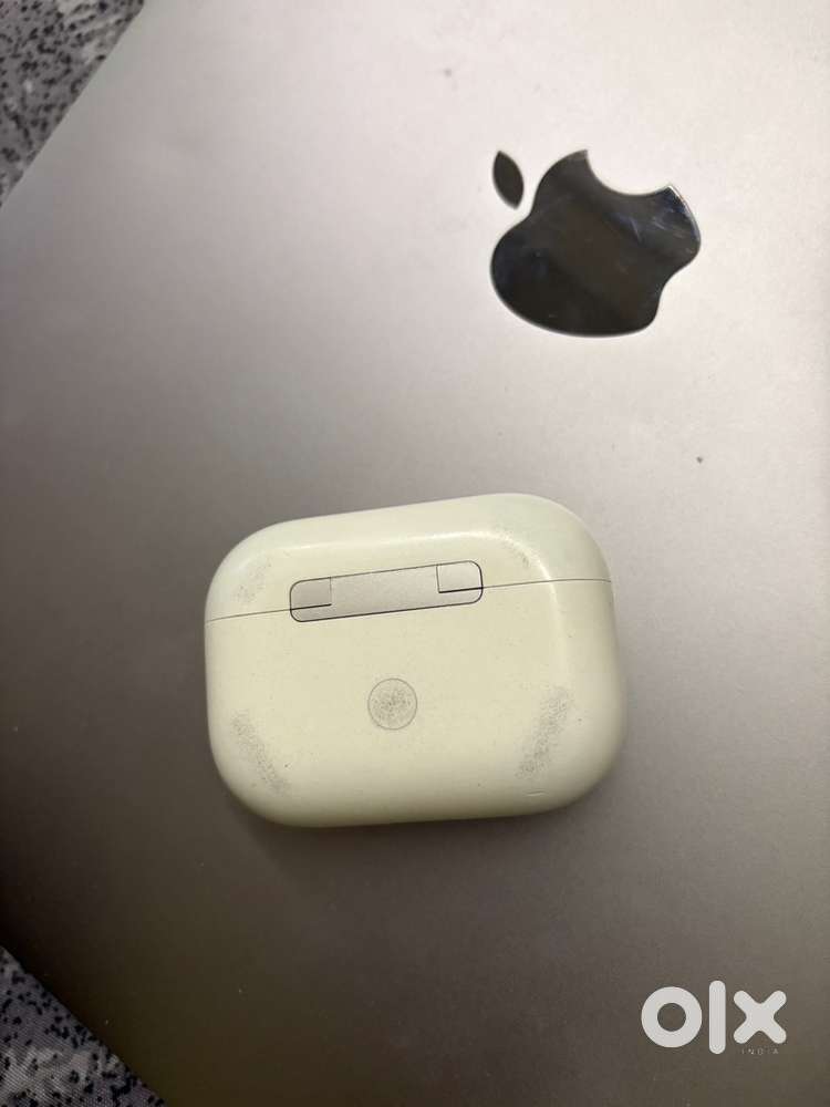 Apple AirPods Pro 2 (Original, Excellent Condition)