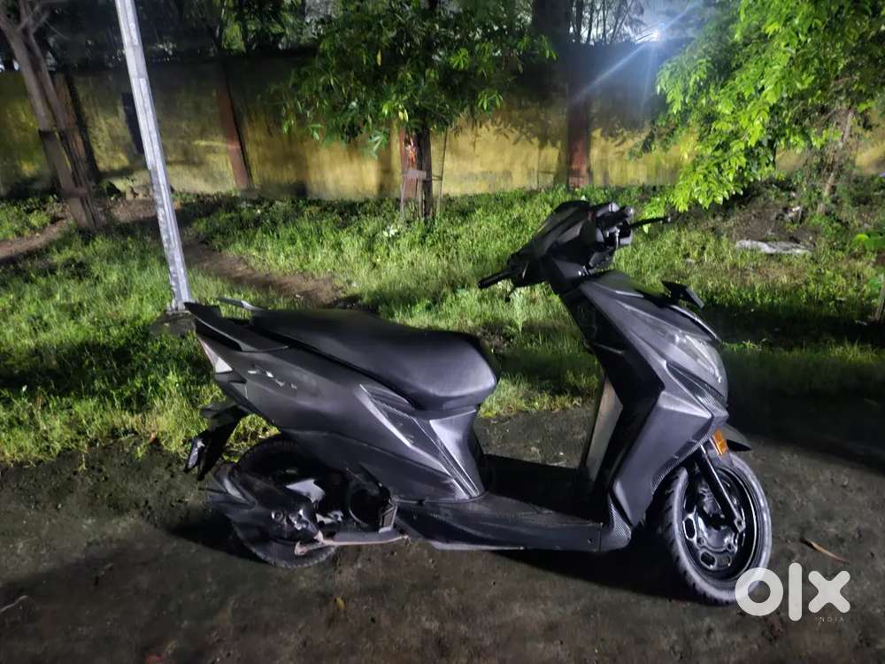 I am selling my scooty because I am shifting from Dhanbad.
