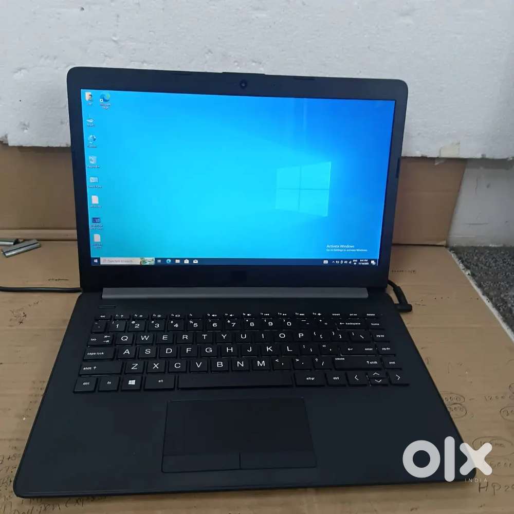 Laptop rent available sarvice