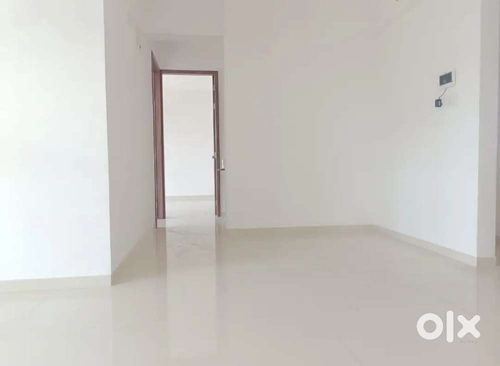 Required 1 Female  Faltmets in 2bhk flat