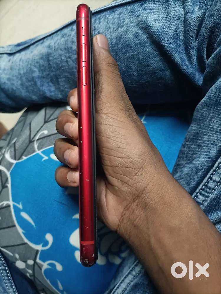 Iphone xr, battery change fix price scratches on frames