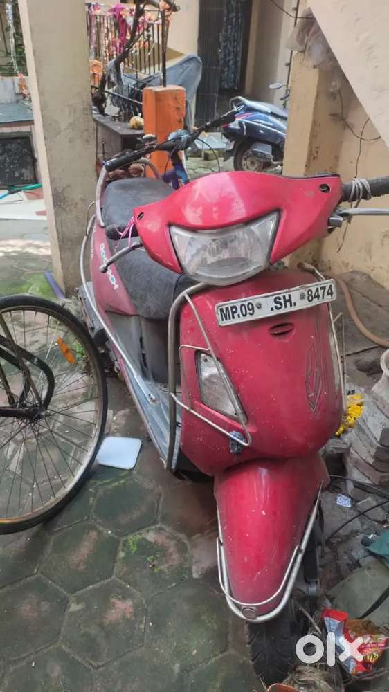 Hero , pleasure scooty for Scrap