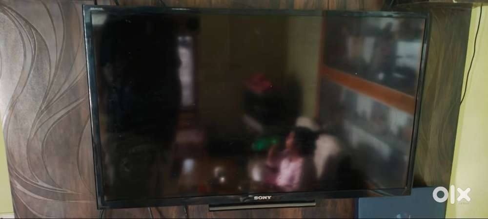 Sony Bravia 32 Inch Full HD 1080p with Hp Monitor 60hz