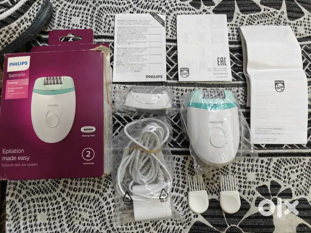 PHILIPS BRE245/00 Corded Epilator (White,Green)