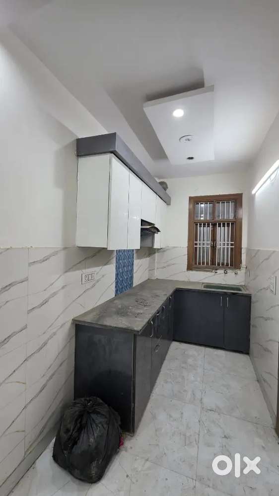 L - Corner 3bhk flat 35 lac only