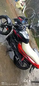 Bike full condition mein hai