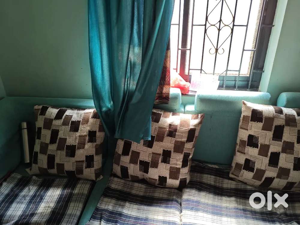 Full furnise room available