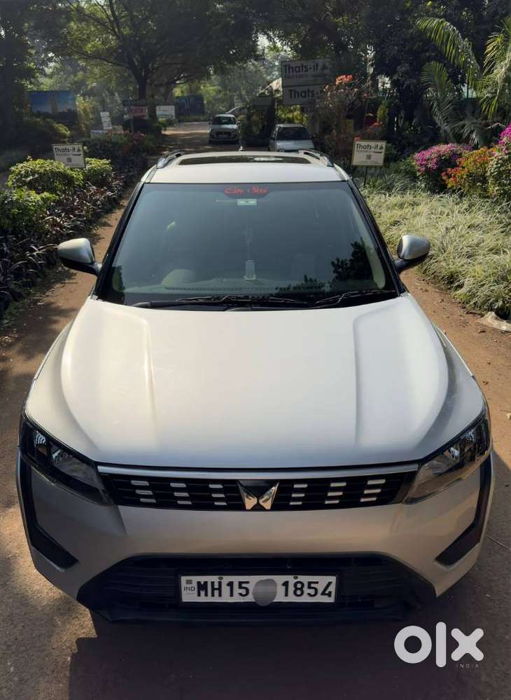 Mahindra XUV300 W6 Diesel, 2023, Diesel
