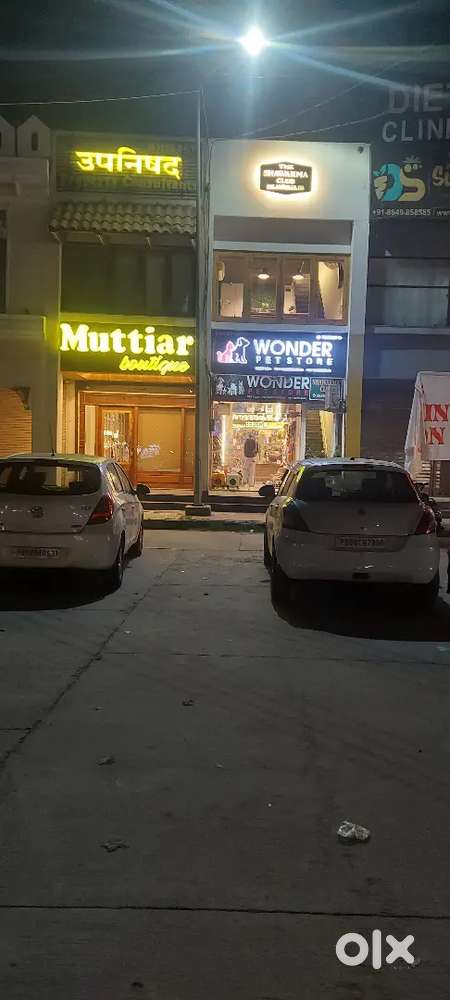 All rounder required hai QSR restaurant k liye jalandhar mein