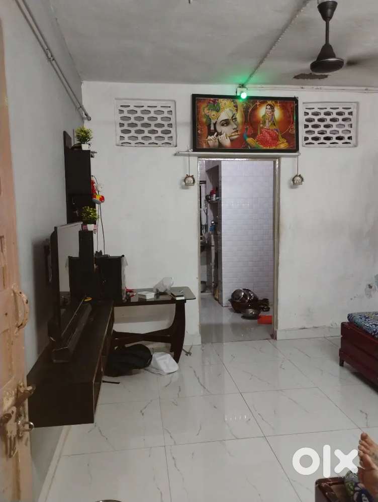 1 BHK flat 1st floor for Rental – Near Nilkanth cinema