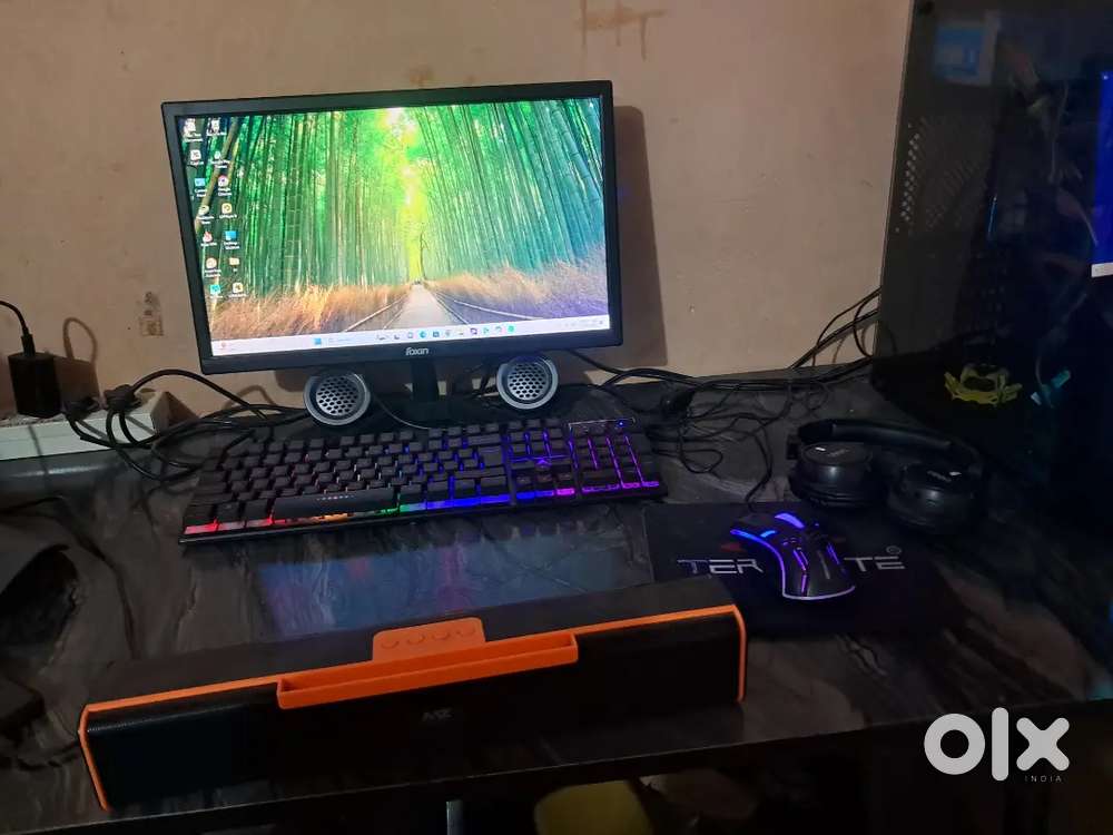 i5 3rd Generation processor 8GB RAM 256gb windows 11