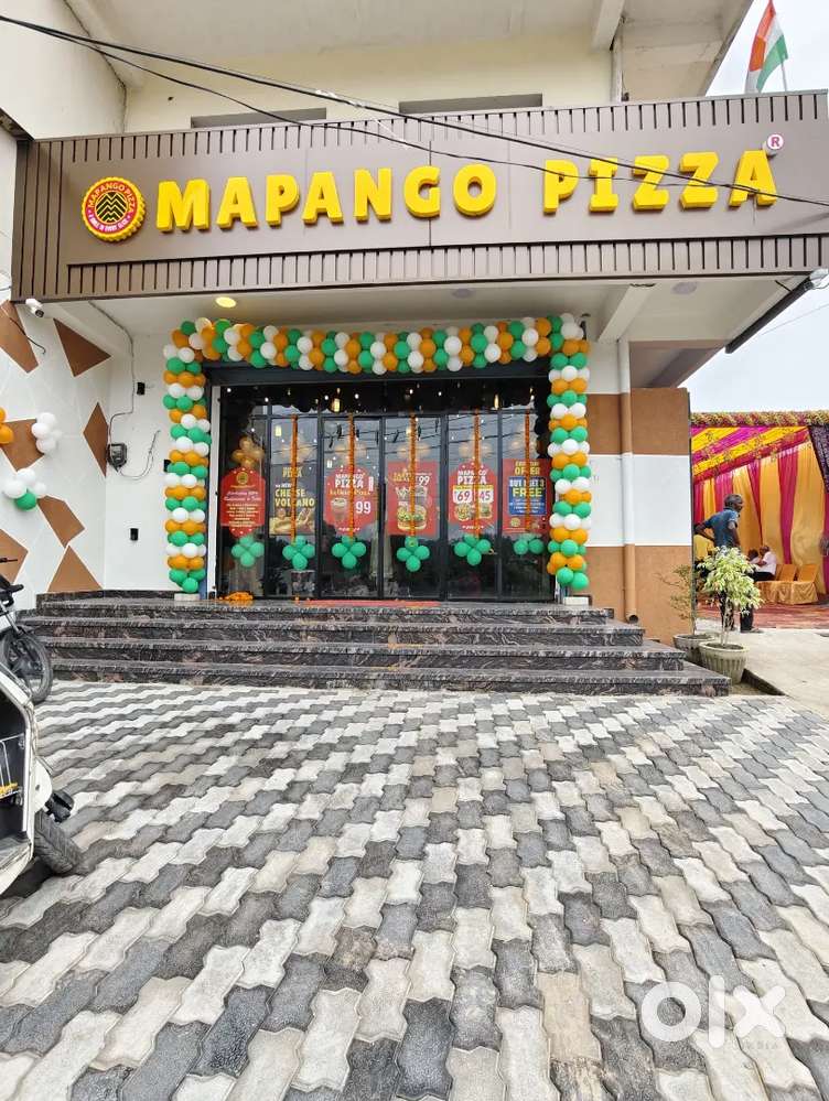 Italian chef for pizza restaurant