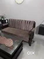 5 seater sofa with table