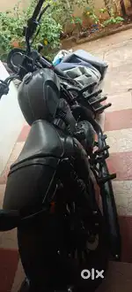 Yezdi Roadster