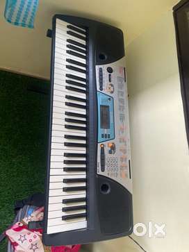 Yamaha psr170 key board with power supply