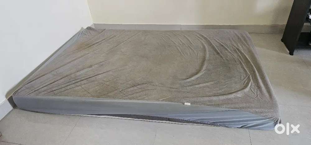 Wakefit memory foam double size mattress