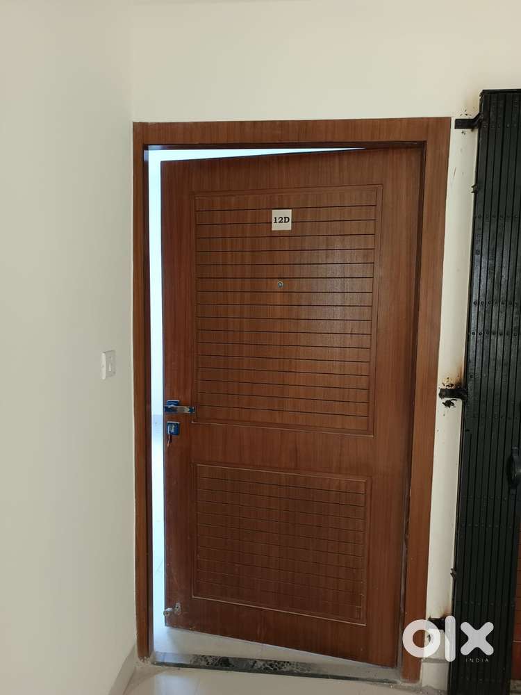 Unused 6 Months old flat