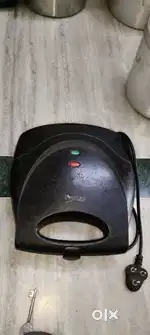 Electric Sandwich Maker