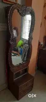 Dressing table
