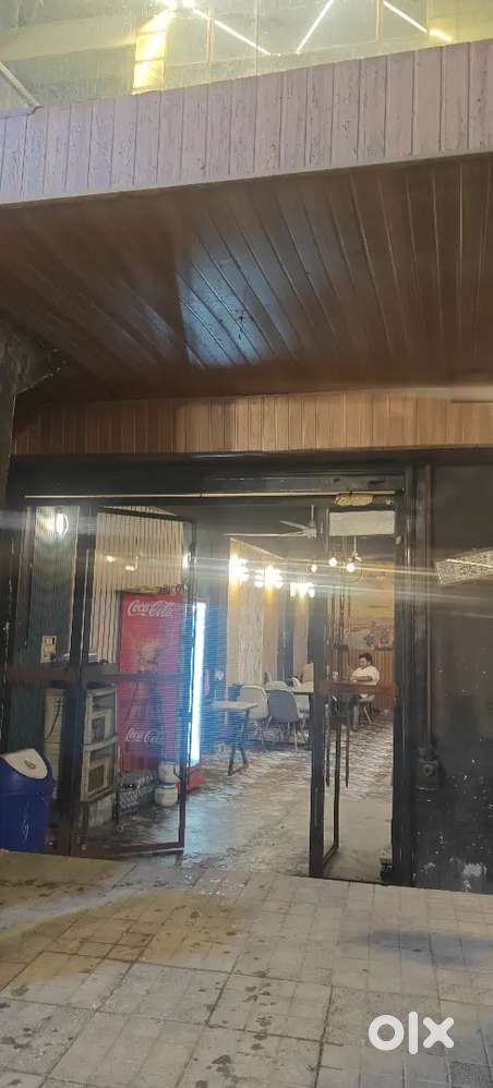 Helping in restaurant and table man