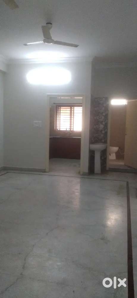 Acguards Income tax tower 3bhk with cupboards car parking security