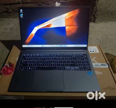 Samsung Galaxy Book4 Metal Intel Core i3 13th Gen 1315U - (8 GB/512 GB