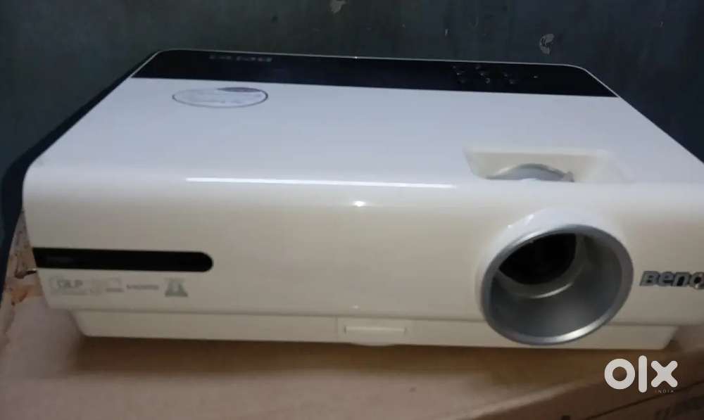 Benq W600+ Projector for sale