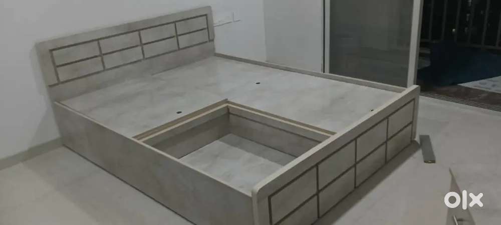 Storage bed 5*6