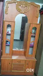 Urgent sale Showcase+dressing table