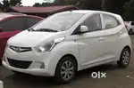 Online taxi driver (Uber) Eon taxi
