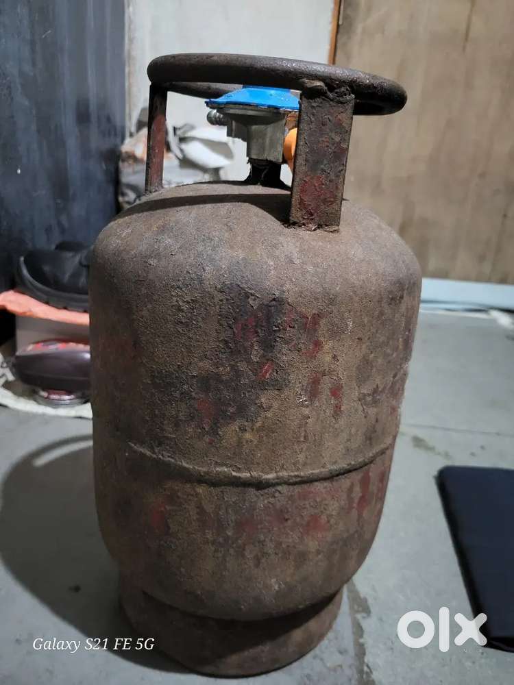 Cylinder and Reguletar mt 5kg only