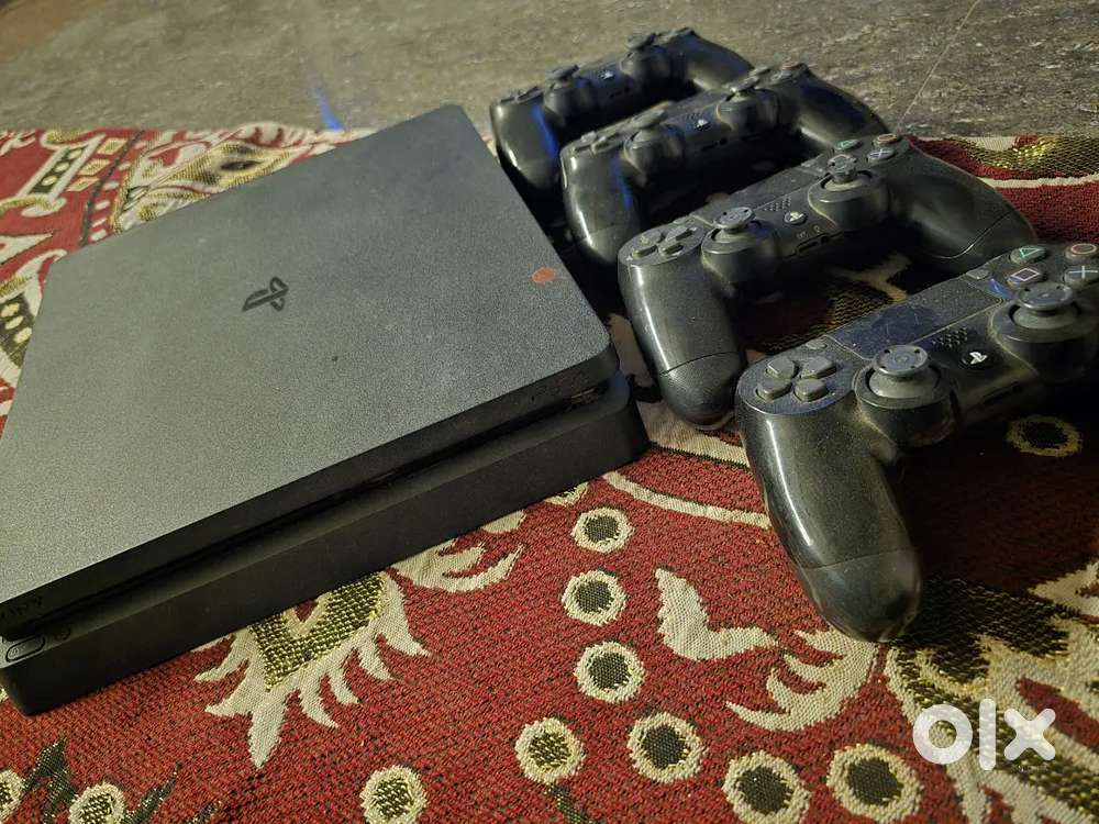 SONY PS4 1TB
